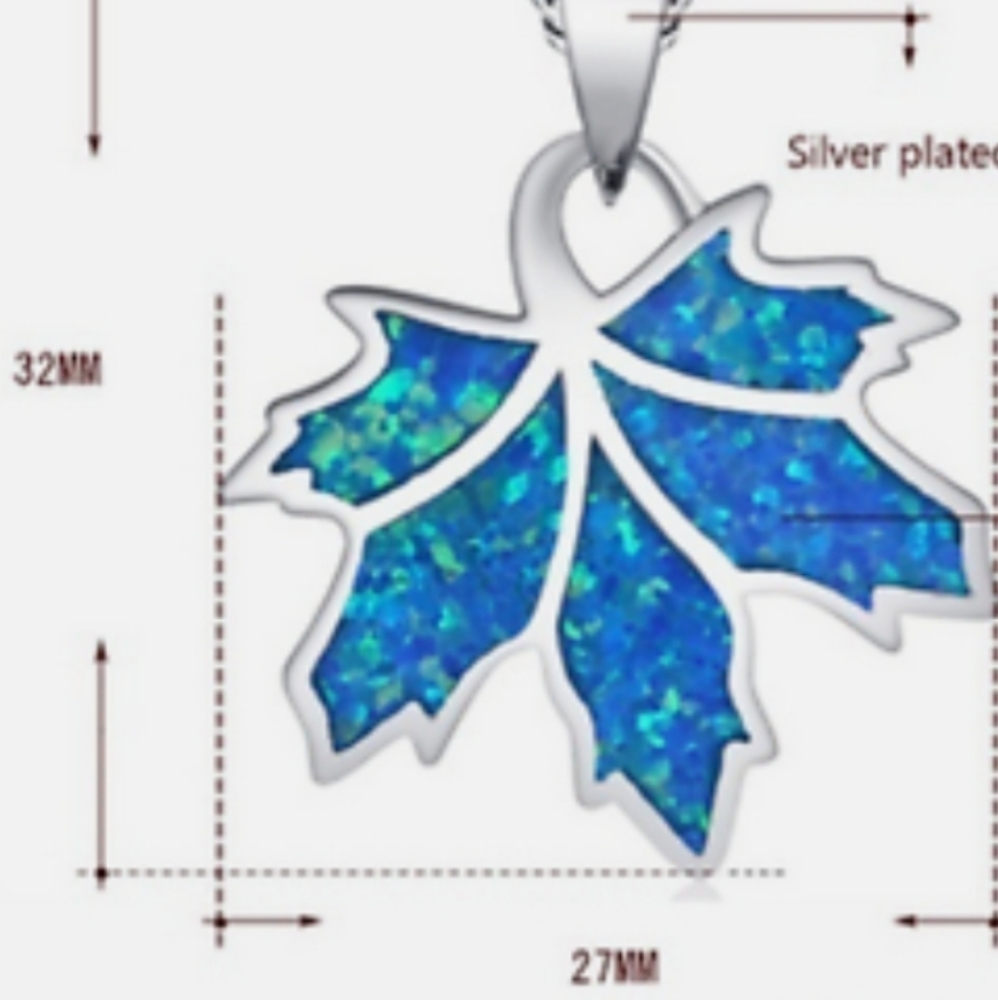 NEW! Stunning Winter Iced Blue & Silver Maple Leaf Necklace - Picture 7 of 7